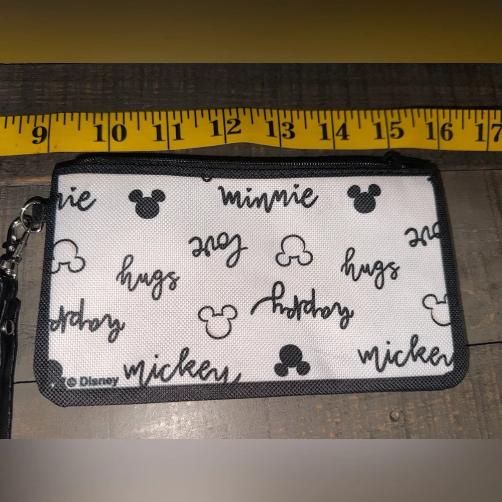 NWOT Buckle down Disney Mickey and Minnie Black and White makeup bags coin purse
